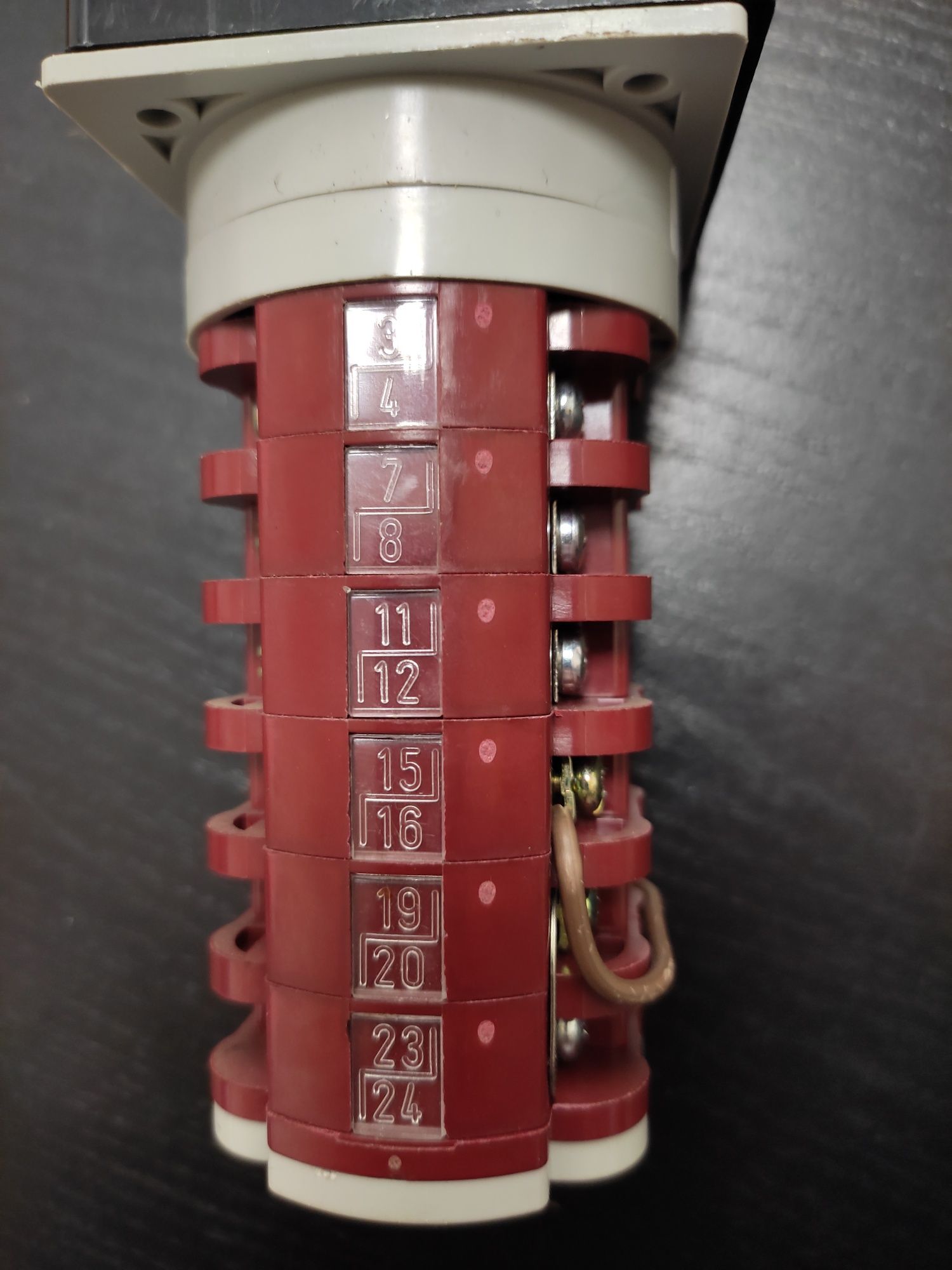 Переключатель кулачковый Apator 4G16 -c6003