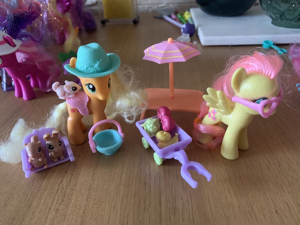 myLittle Pony Apple Jack i przyjaciółka na piniku
