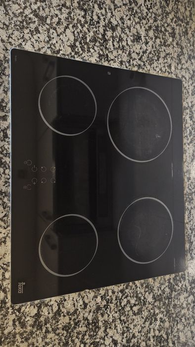 Placa vitrocerâmica Teka