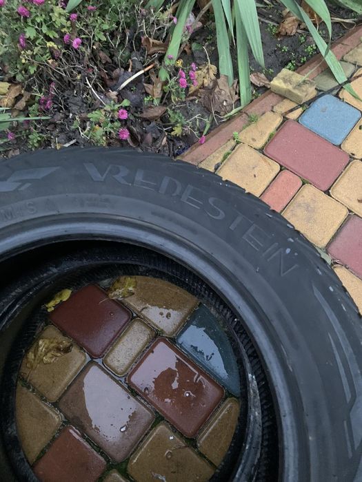 Шины б/у 215/60R17, зимние