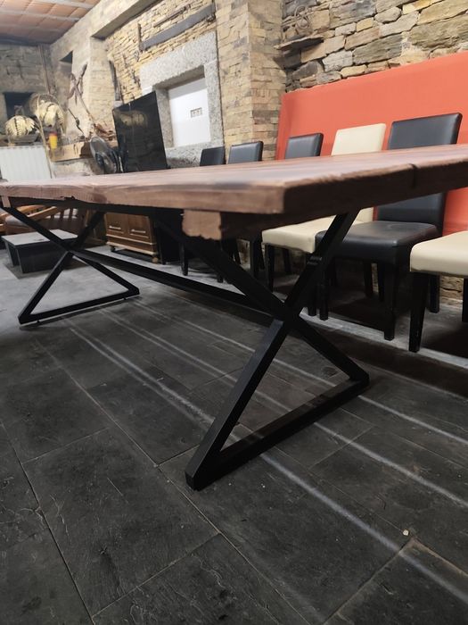 Mesa madeira e ferro