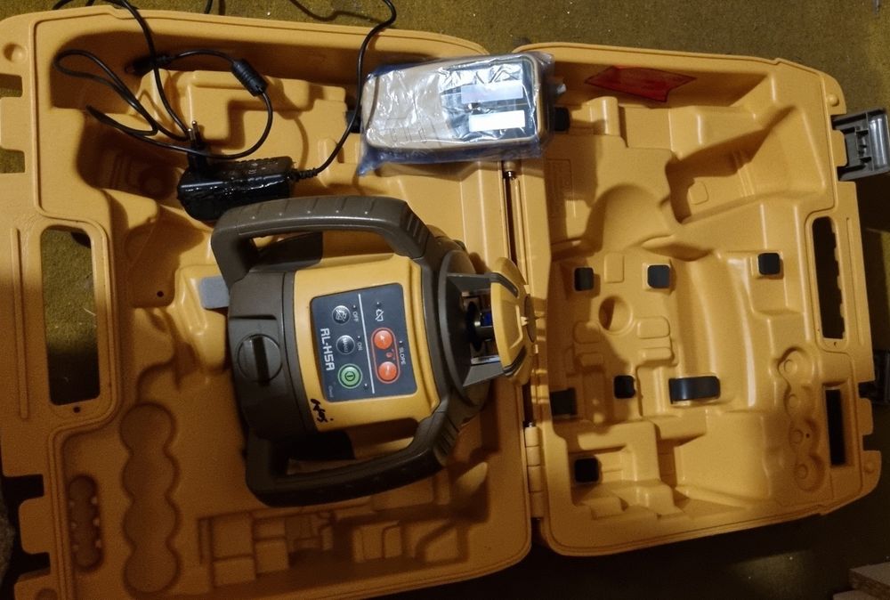 Niwelator Topcon rl h5a