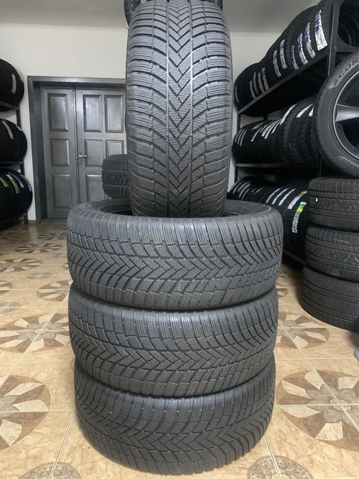 255/55/18 109V Bridgestone BLIZZAK LM005