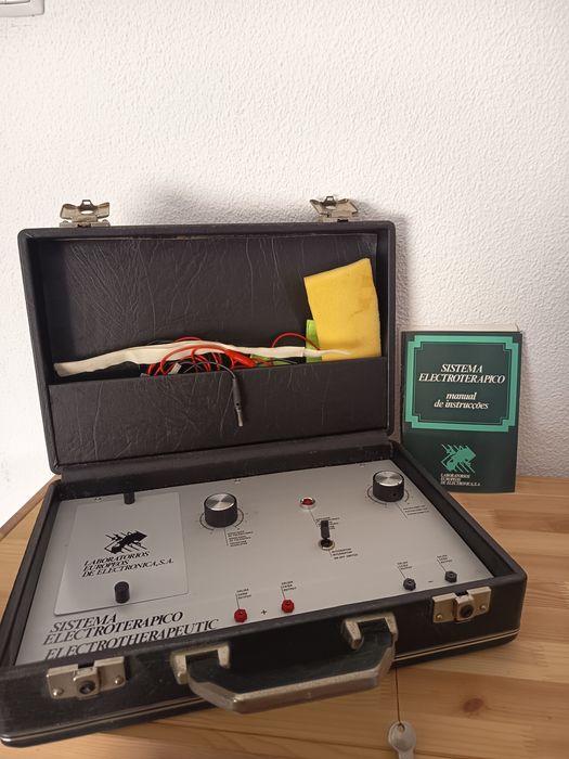 Equipamento Vintage de Eletroterapia
