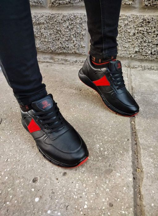 Стильні чоловічі кросівки. В наявності  25,7/26,2/26,7/27,2/ 28см