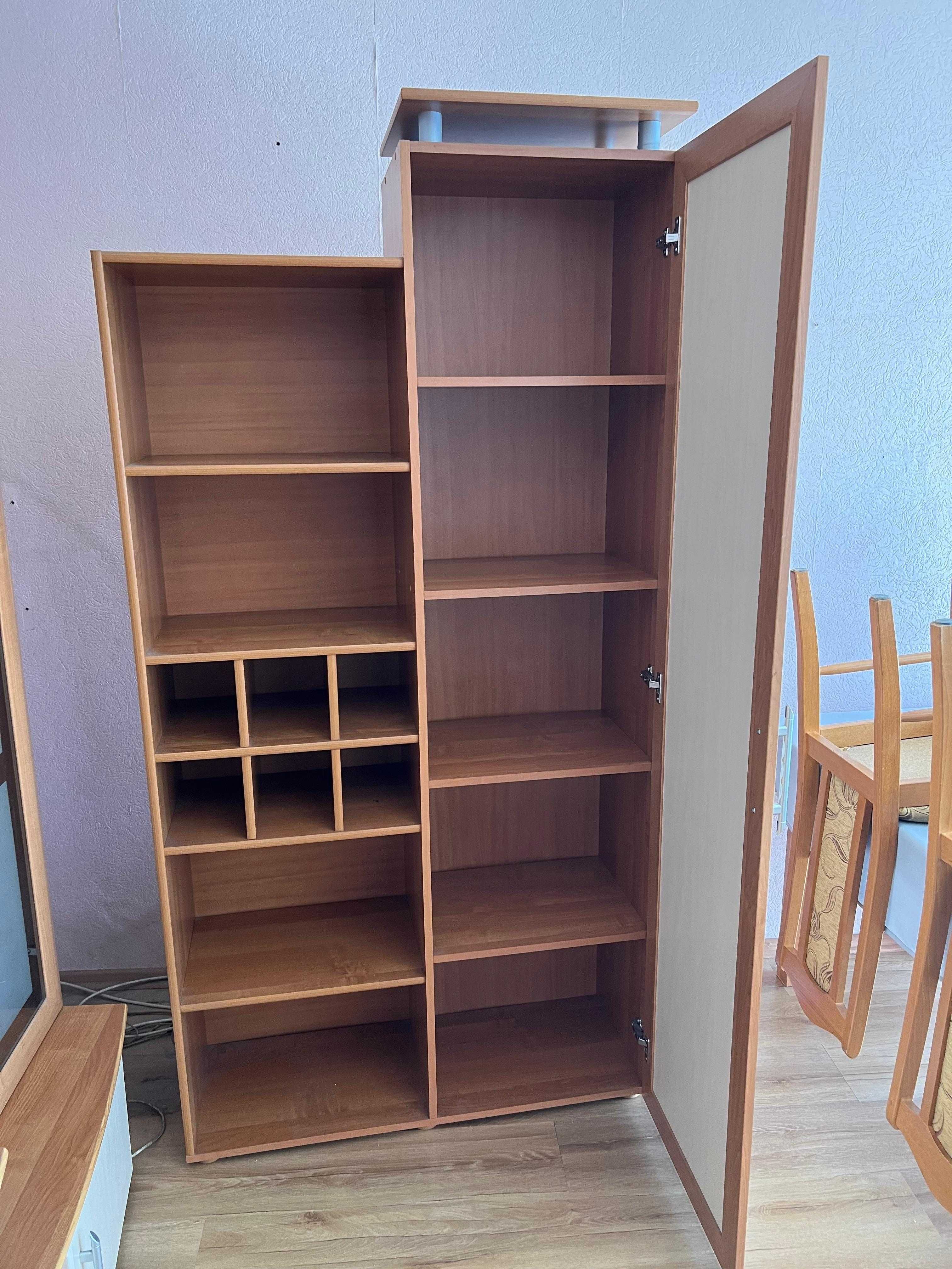 Meblościanka jak nowa 290x200