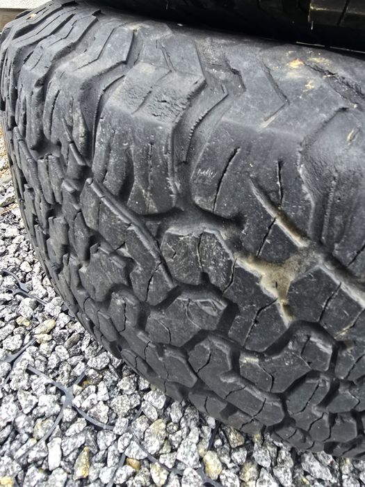 Opony Bfgoodrich 33x12.5x15 5 szt. z felgami DOTZ