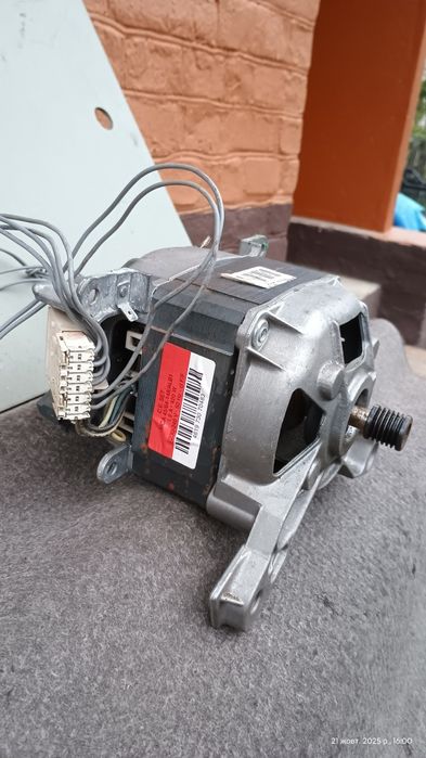 Мотор до пральної машини