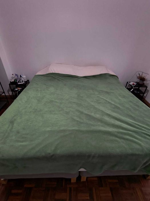 Cama IKEA completa 180x200 (king size) – Sommier + 2 Colchões + Topper