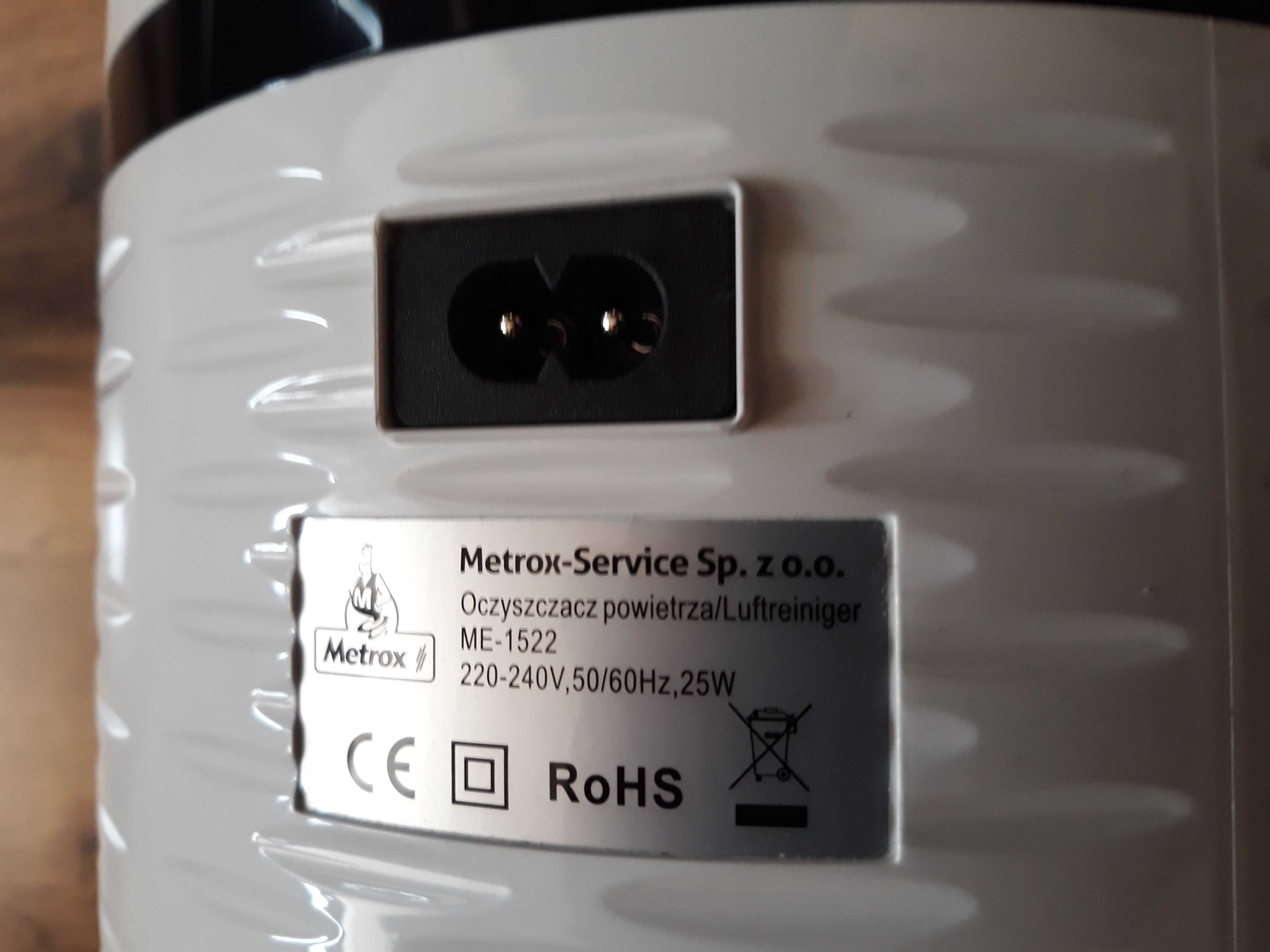 Oczyszczacz powietrza METROX ME-1522 nowy bez opakowania.
