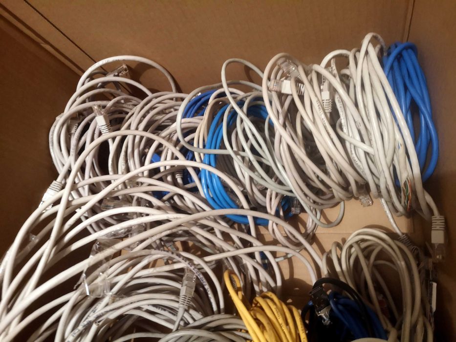 Kabel sieciowy do internetu RJ-45 - RJ-45 z końcówkami różne długości