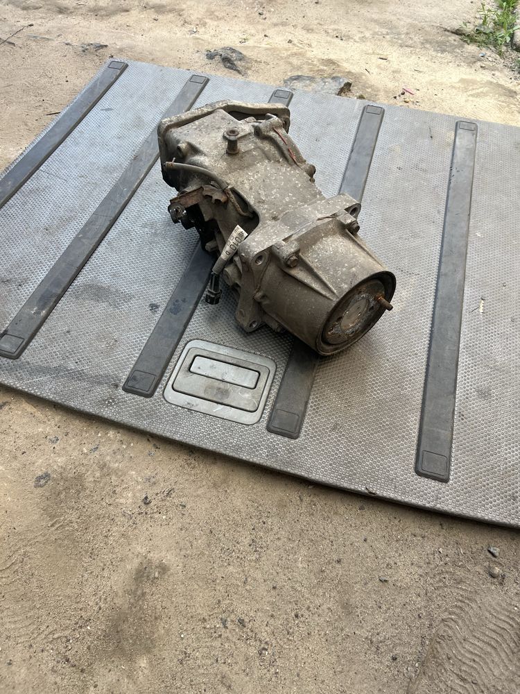 Редуктор заднего моста 4111052010 муфта Toyota RAV-4 2008-2012