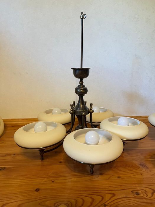 Zestaw lamp do salonu żyrandol kinkiety