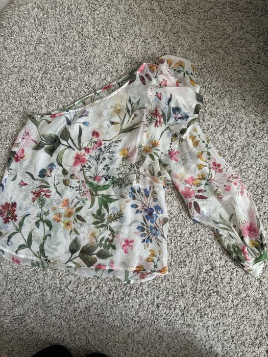 Bluzka stradivarius M