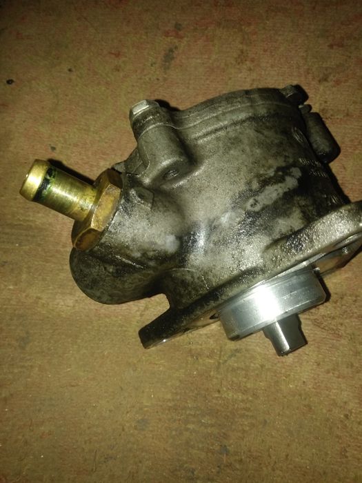 Вакумний насос фіат добло 1.9JTD