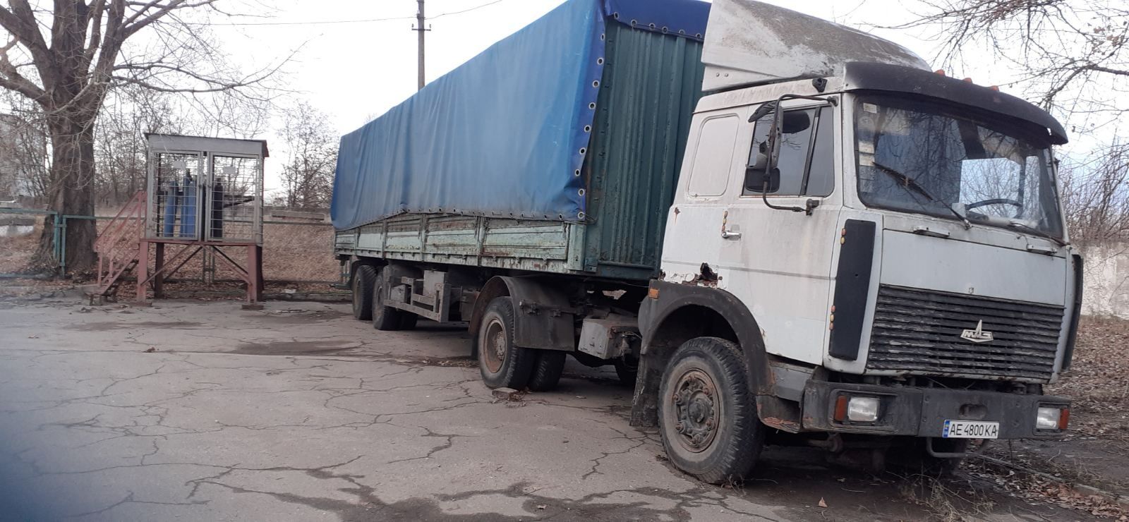 Лапы на полуприцеп