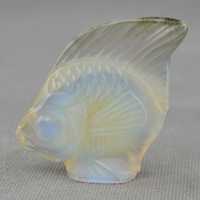 Peixe em cor Branco Opalescente vidro LALIQUE