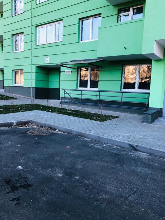 Продаж. Проспект Відрадний , 2, гарне фасадне приміщення 148 кв.м