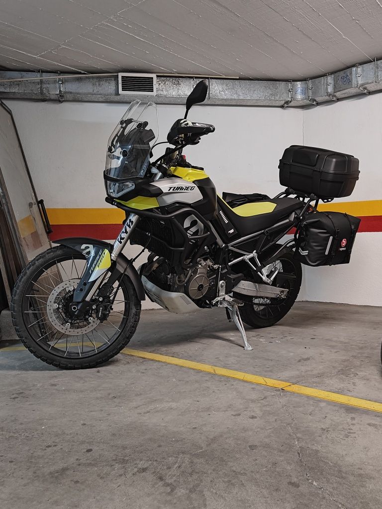 Aprilia Tuareg 660