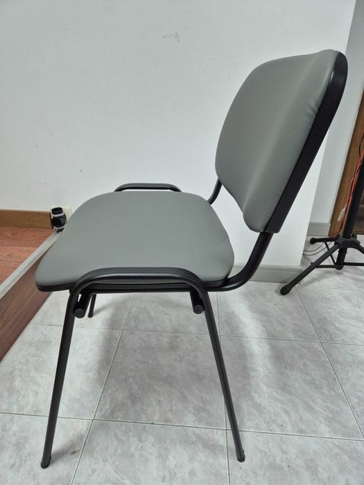 Vendo Cadeiras Novas (sem uso)