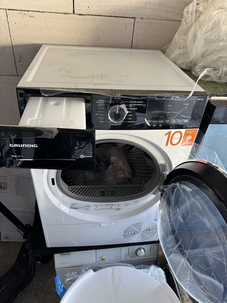 Сушильна машина Grundig 9кг inveverter