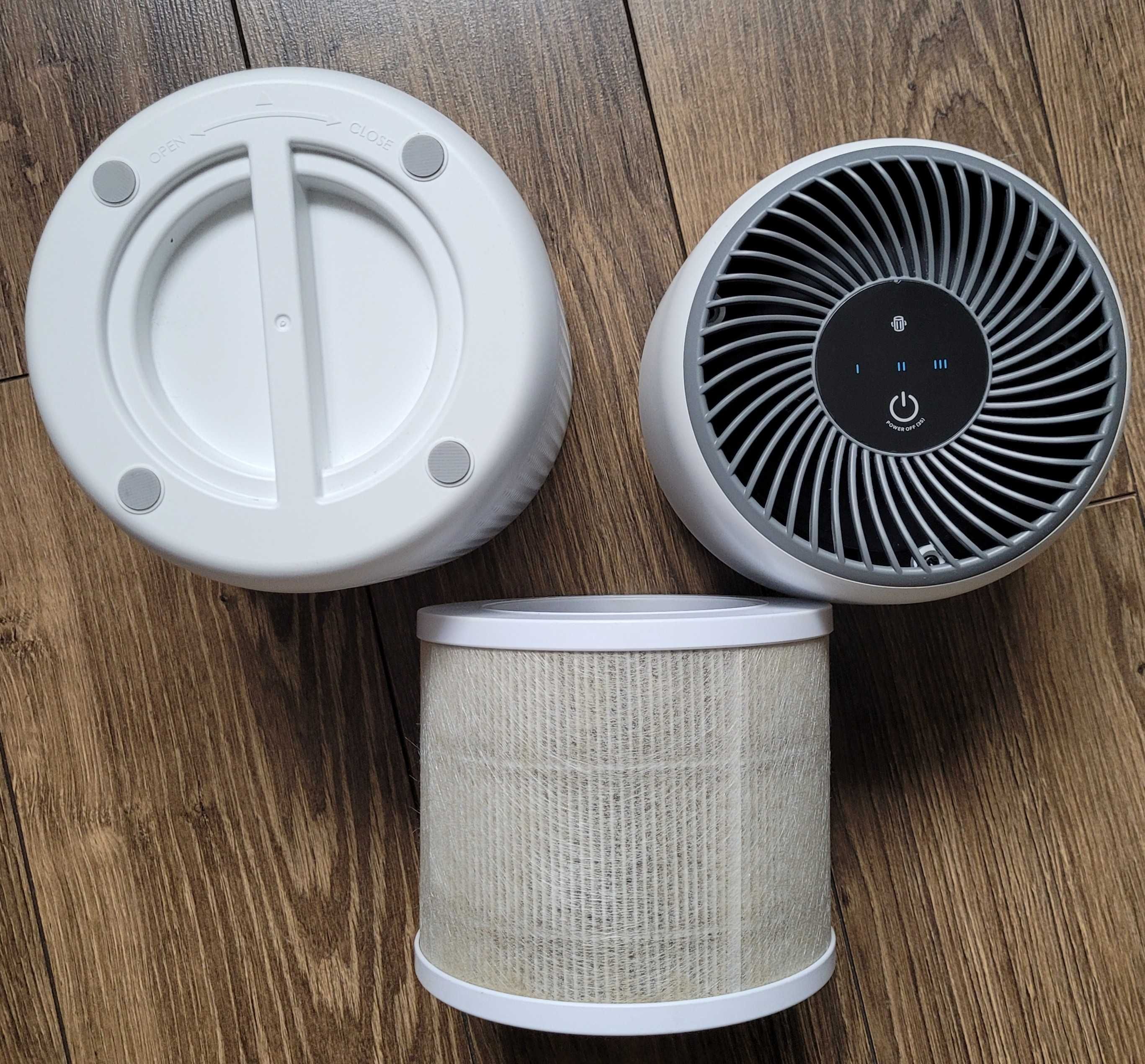 mały oczyszczacz powietrza Levoit LAP-C161 Core Mini HEPA biały działa