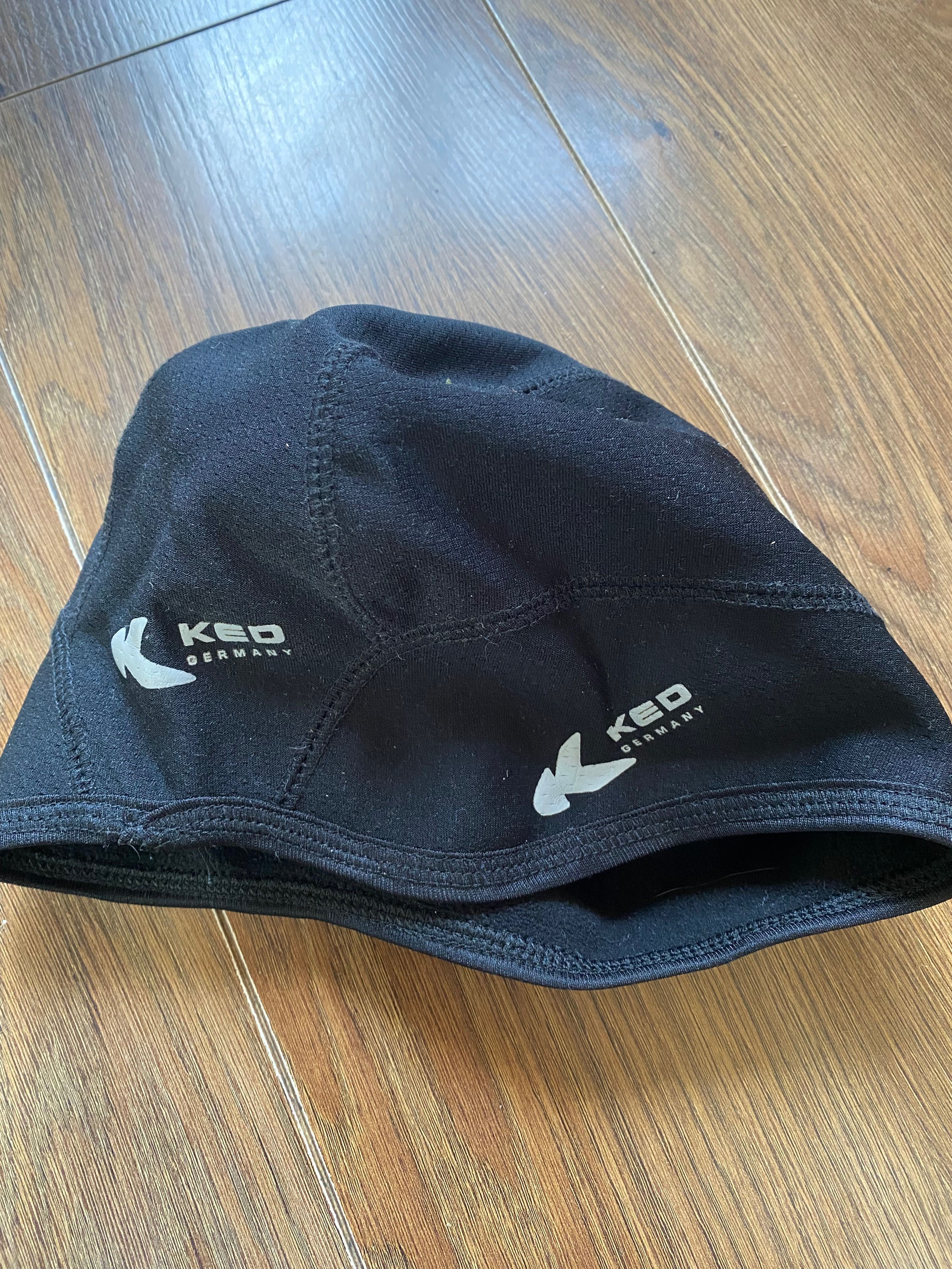 Czapka pod kask KED-UHC01 czarna S-M
