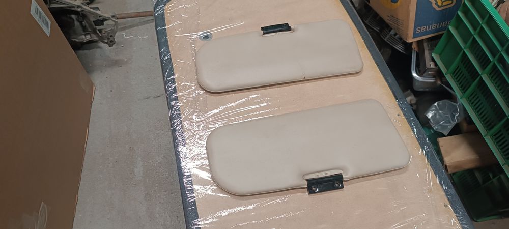 Fiat 126p pierwsza seria daszki przeciwsłoneczne nowe kremowy skaj