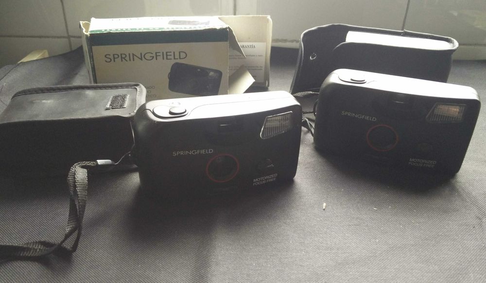 2 Máquinas Fotográficas analógicas Springfield::Novas