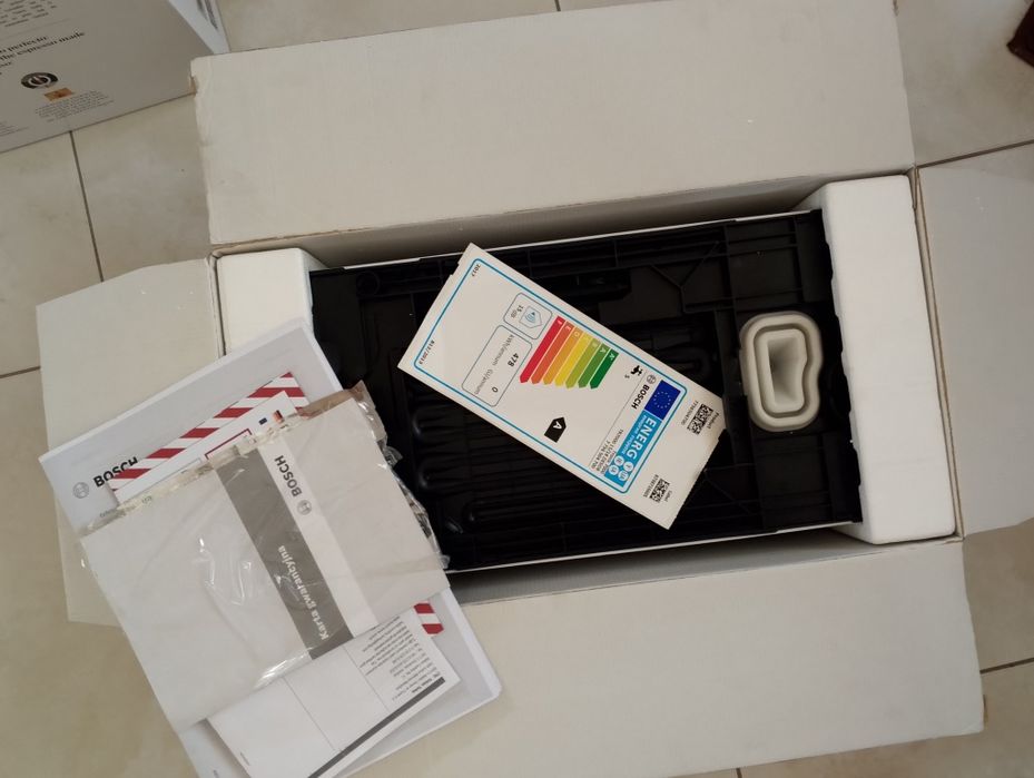 Nowy Przepływowy podgrzewacz wody Bosch TR7000 15/18 DE