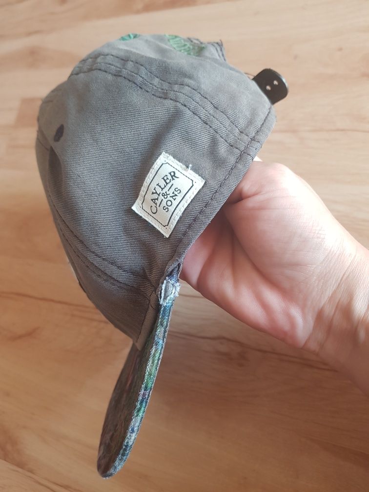 Czapka męska marki  Cayler Sons Marihuana