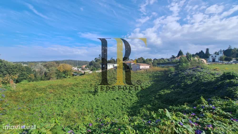 Terreno rústico com viabilidade de construção em São João de Ver