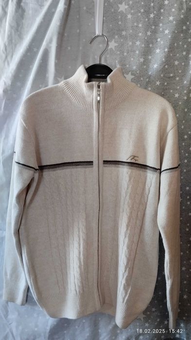 Продам свитер мужской. Турция. Размер М.