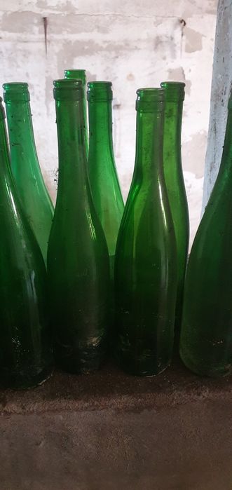 Garrafas de vidro para vinho verde – 55 unidades