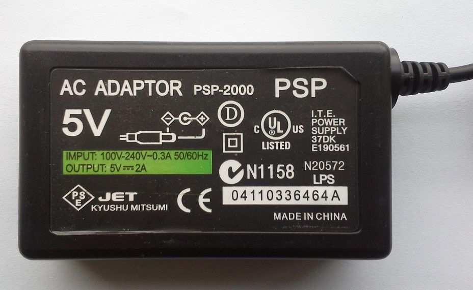 Carregador AC Playstation Portátil - Novo