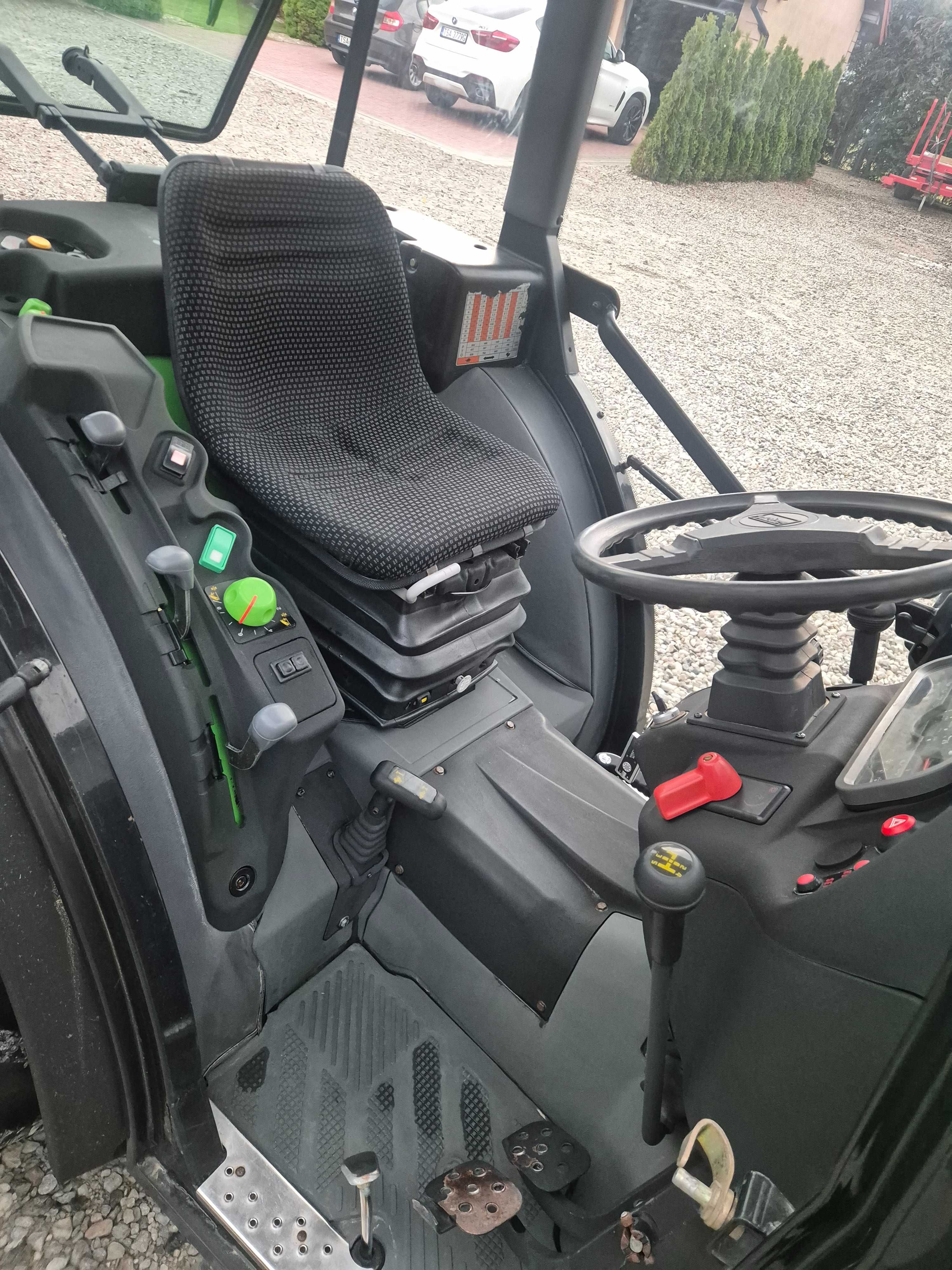 Deutze Fahr Agrocompact F70  75 km