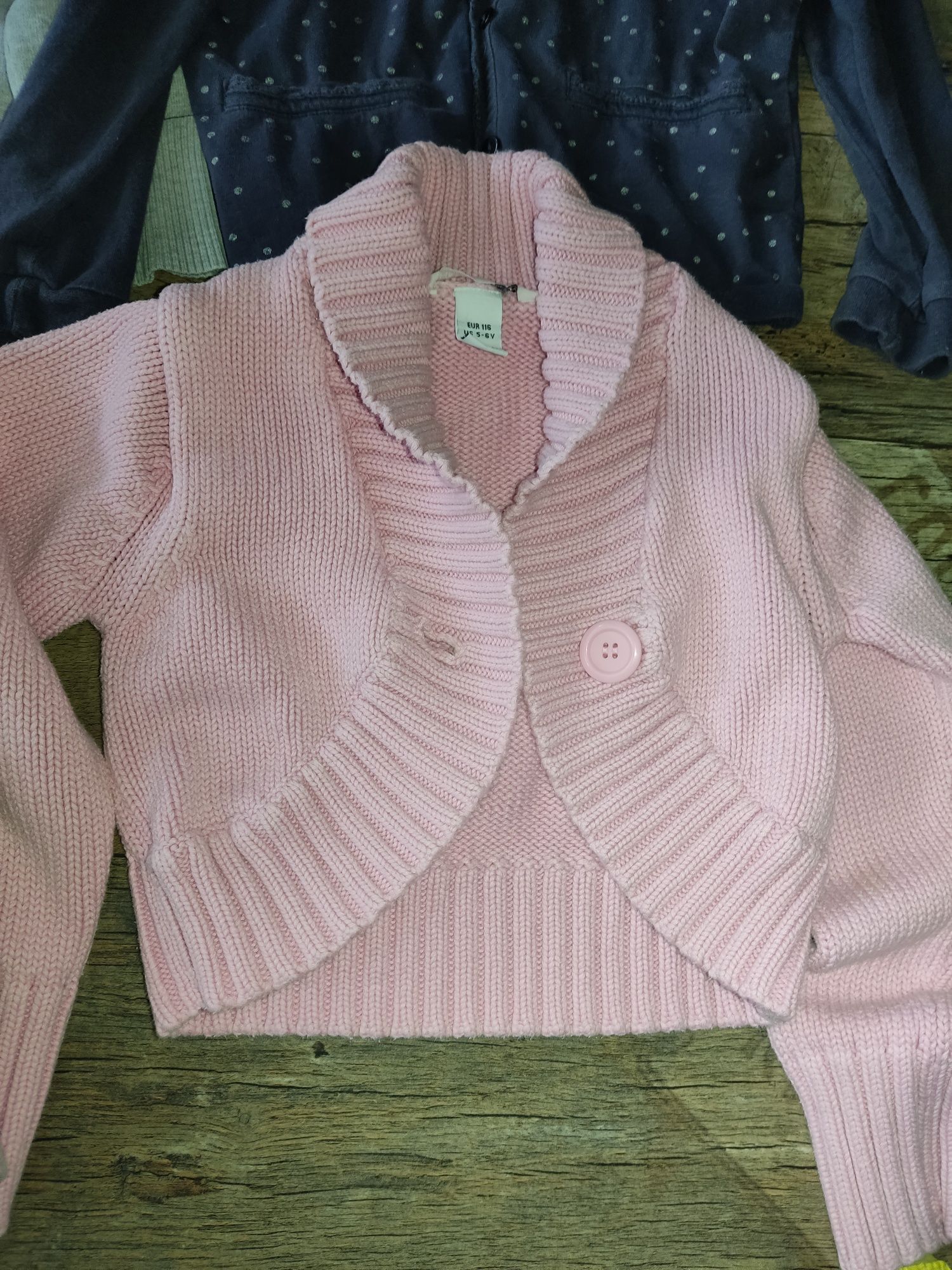 Sweterek bolerko marynarka bluzka zapinana dla dziewczynki rozmiar 116