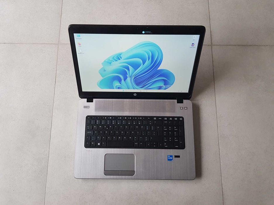 Duży laptop HP ProBook - 17"/i5/16GB/Radeon/SSD - Windows 11 Pro