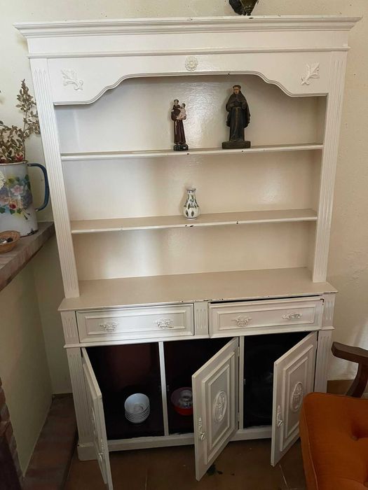 Armário para louça de madeira branco