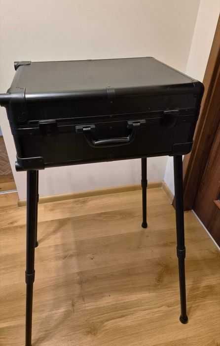 Walizka kufer kosmetyczny