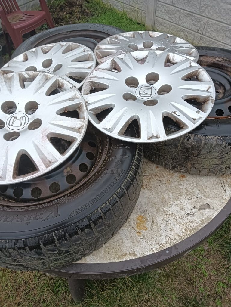 Sprzedam 3 koła od Hondy Civic + 4 kołpaki