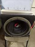 Subwoofer Kicker SoloBaric Rodek 15 cali  wzmacniacz kondensator