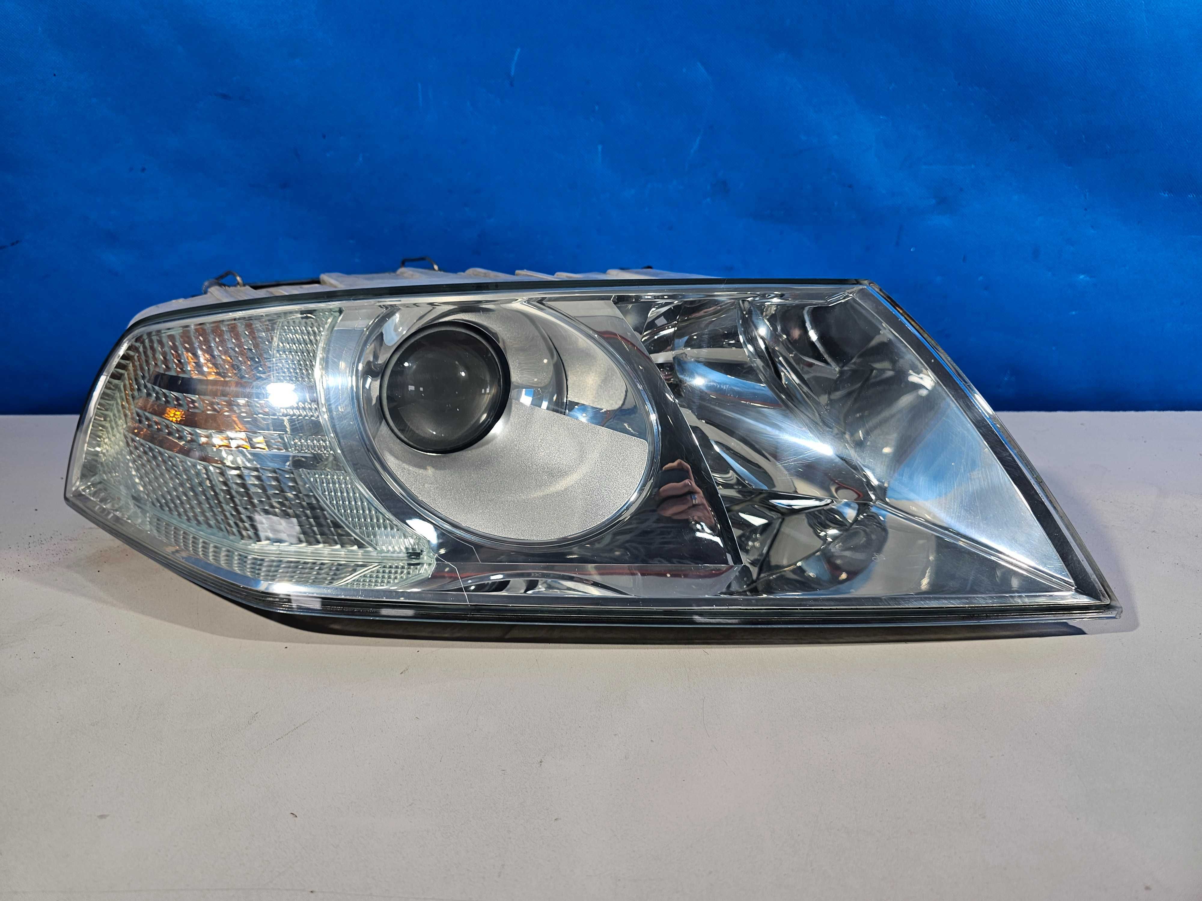 Skoda Octavia II 2 Lampy Przód Przednie Lewa+Prawa Soczewki EU IGŁA