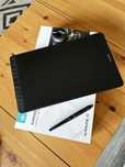 Tablet graficzny Huion Kamvas 13 + podstawka