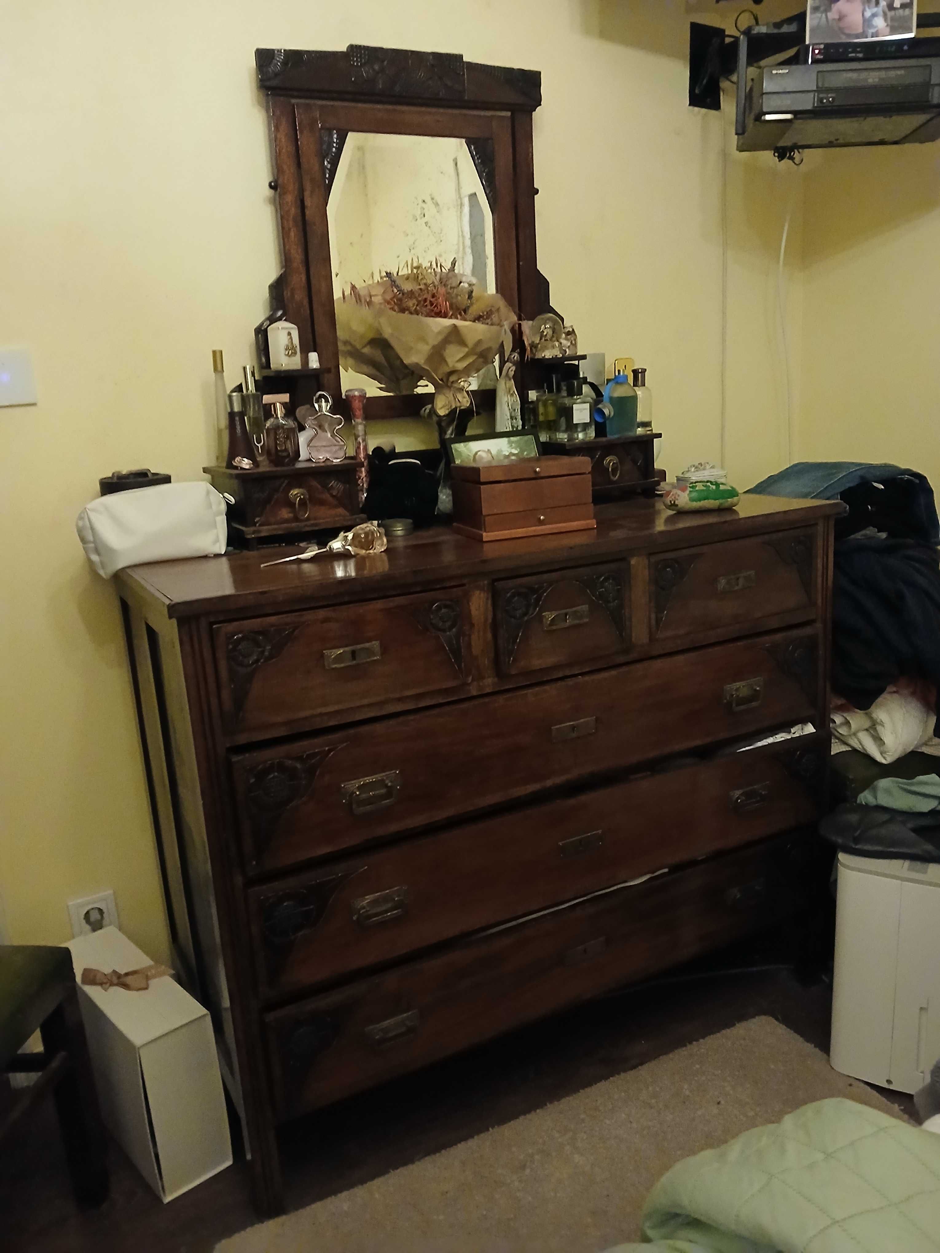 Quarto centenário em Mogno