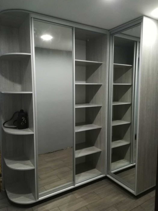 Угловой шкаф. Идеальный вариант.