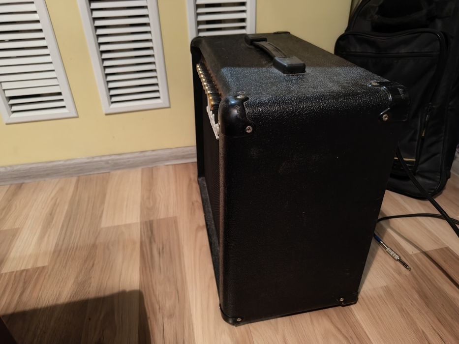 Комбопідсилювач Marshall MG 30dfx