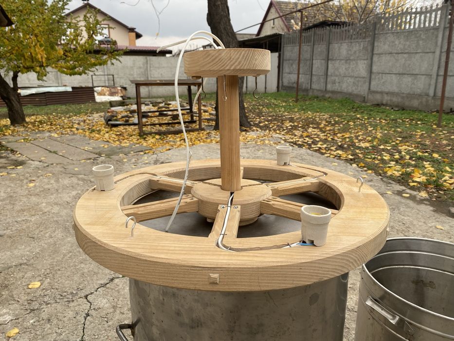 Люстра подвесная дубовая