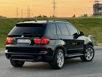Продам BMW X5 E70 35d 2013 год