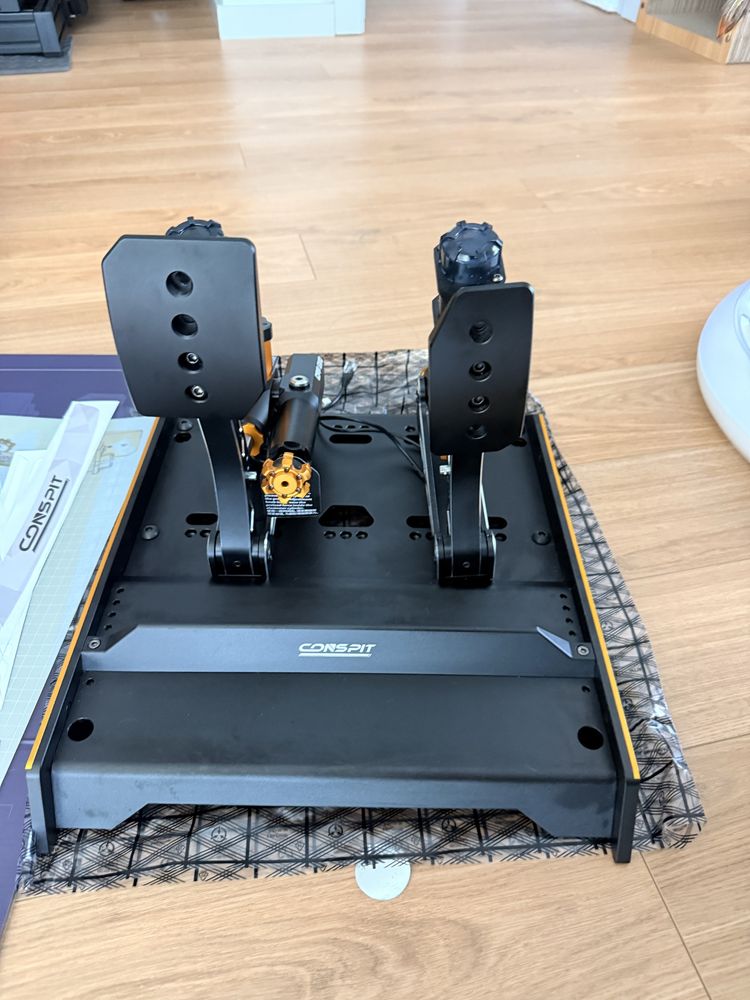 Simracing pedais hidráulicos Conspit CPP EVO 2 em excelente